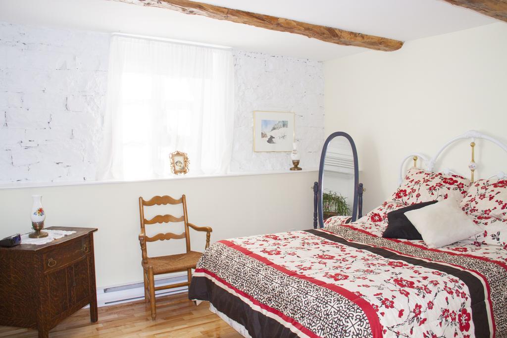 Auberge Le Petit Sejour Chateau Richer Exterior photo